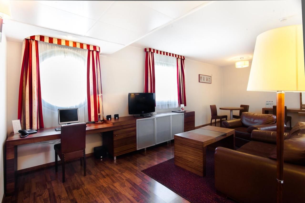 Отель Qubus Hotel Gliwice Гливице